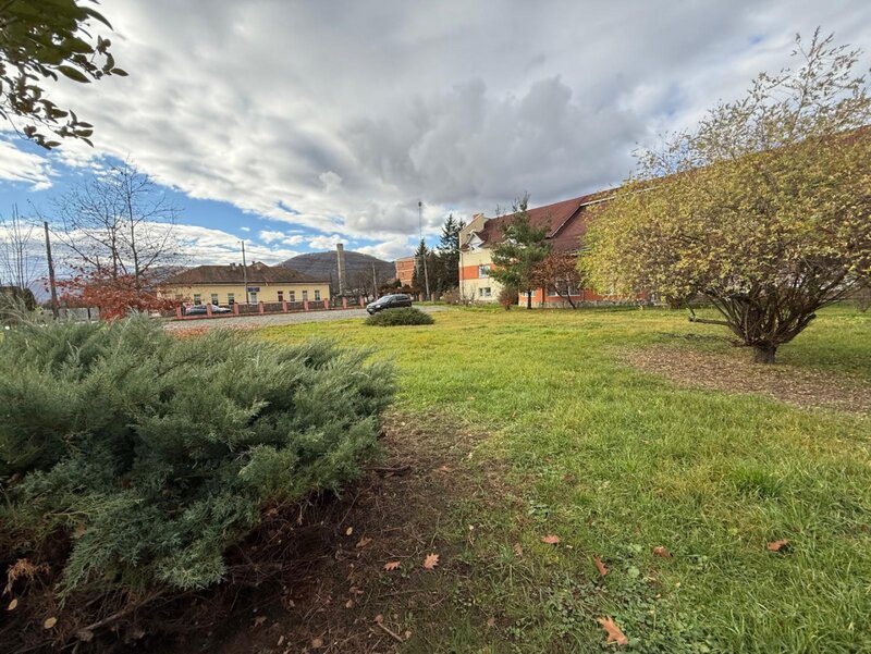 Bogdan Voda, Sighet, investitie fost hotel, clinica, spital, azil.