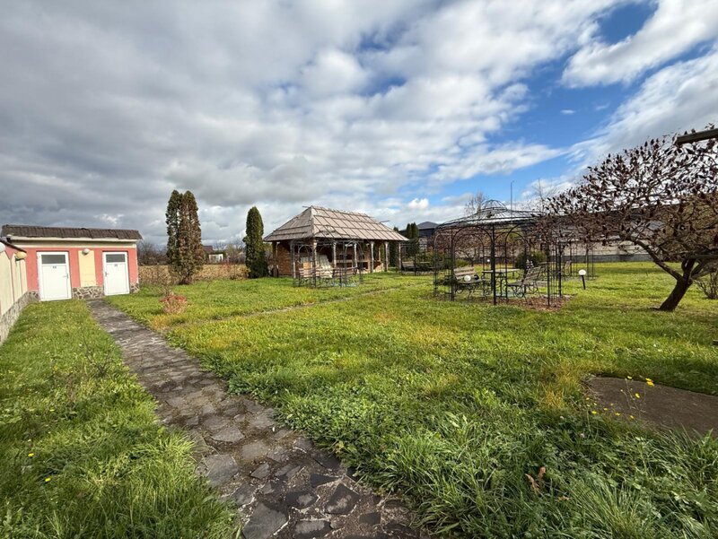 Bogdan Voda, Sighet, investitie fost hotel, clinica, spital, azil.