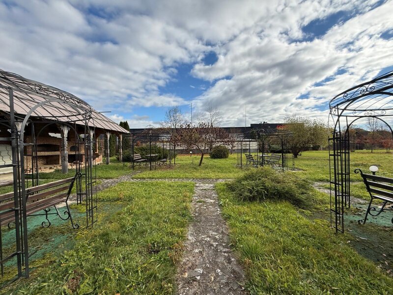 Bogdan Voda, Sighet, investitie fost hotel, clinica, spital, azil.